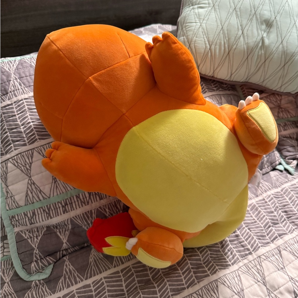 Pokémon x Jazwares Sleeping Charmander 18” Plush Toy - New With Tags - Picture 7 of 10